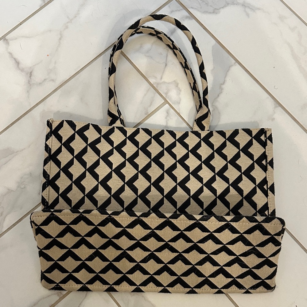 H&M Geometric Patterned Tote Bag - Picture 1 of 4
